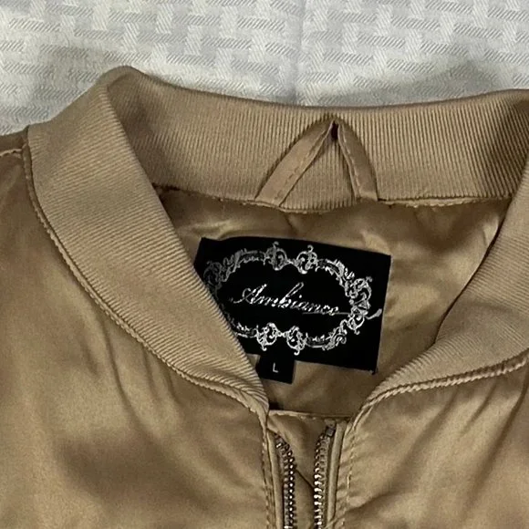 Upcycled Satin Puff Embroidered Bomber Jacket "Fearless Woman" M/L - Picture 8 of 8